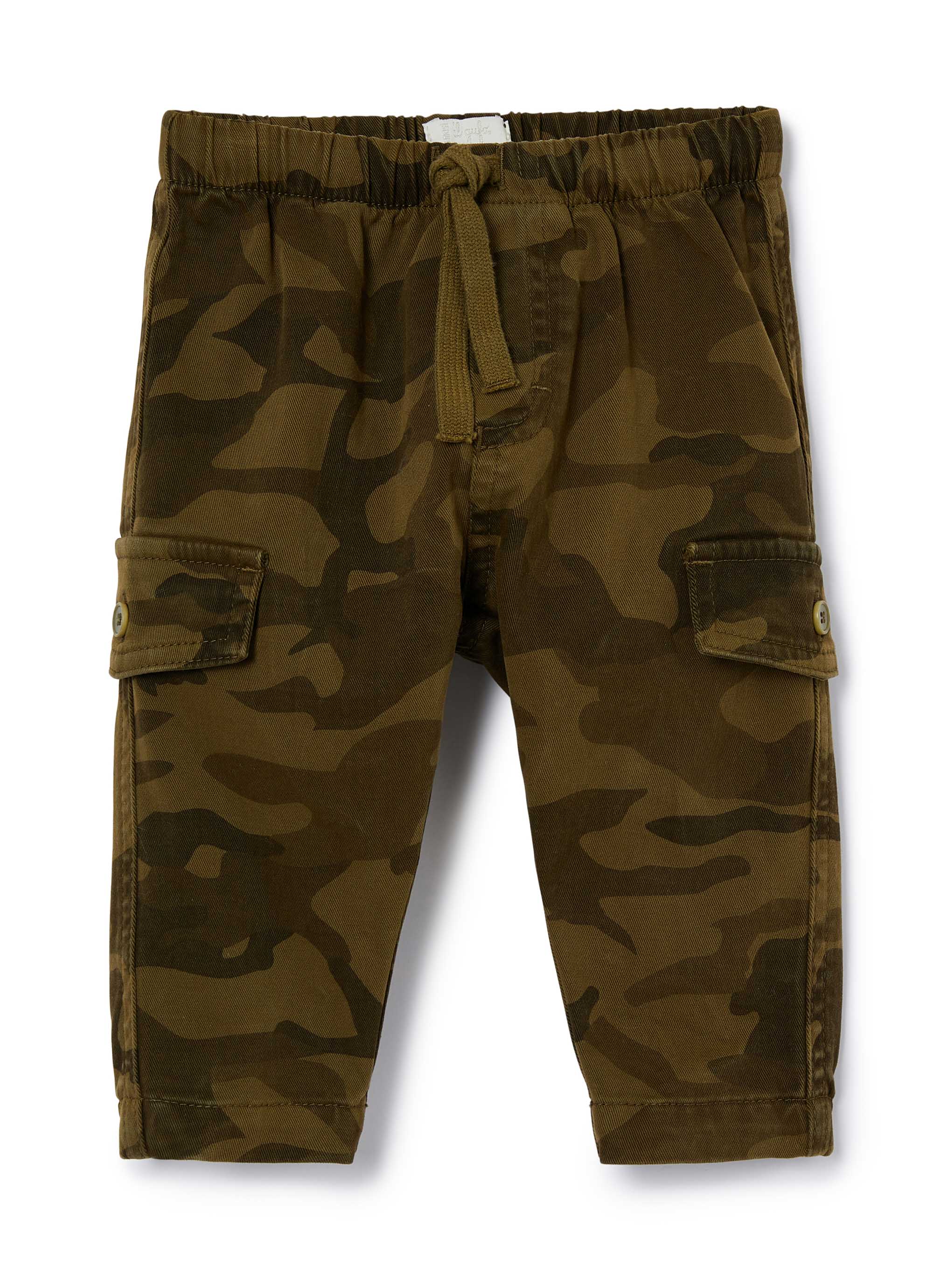 trousers with big pockets